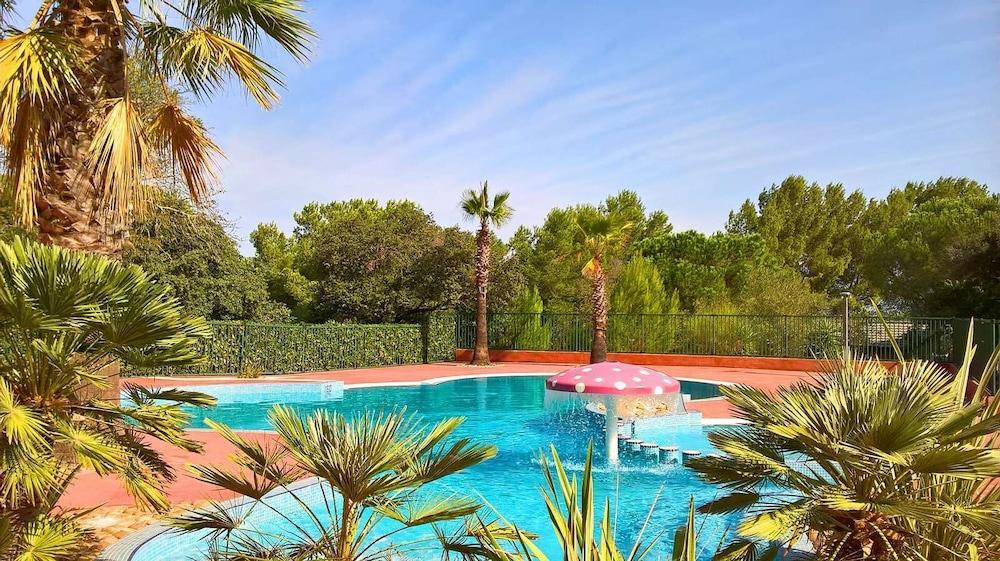 لاجرانج فايكانسيز ليه بيسكالون