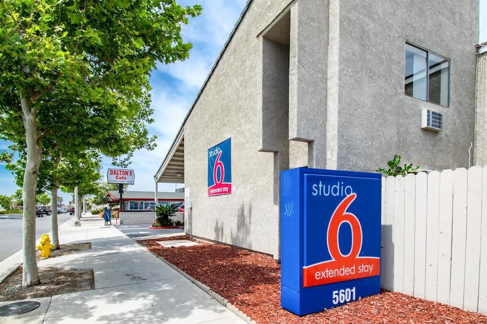 Studio 6 Cypress, CA Featured Image