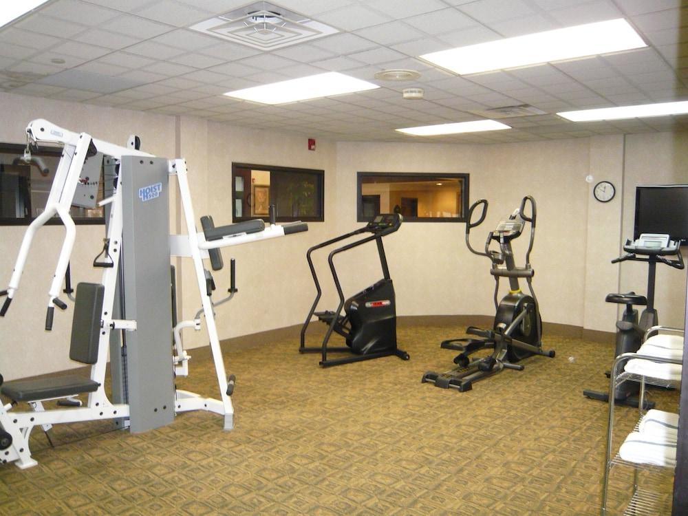 وينجيت باي ويندهام ستريتس بورو/كليف لاند سوث إيست مرفق اللياقة البدنية