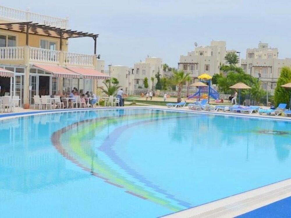2 بد روم أبارتمنت ليك فيو 3 باي ليكيا جلوبال حمام سباحة مكشوف