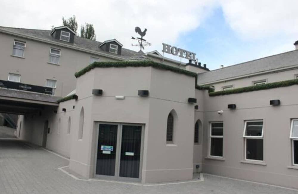 ذا إنيسكيلين هوتل آند موتل المنطقة الخارجية