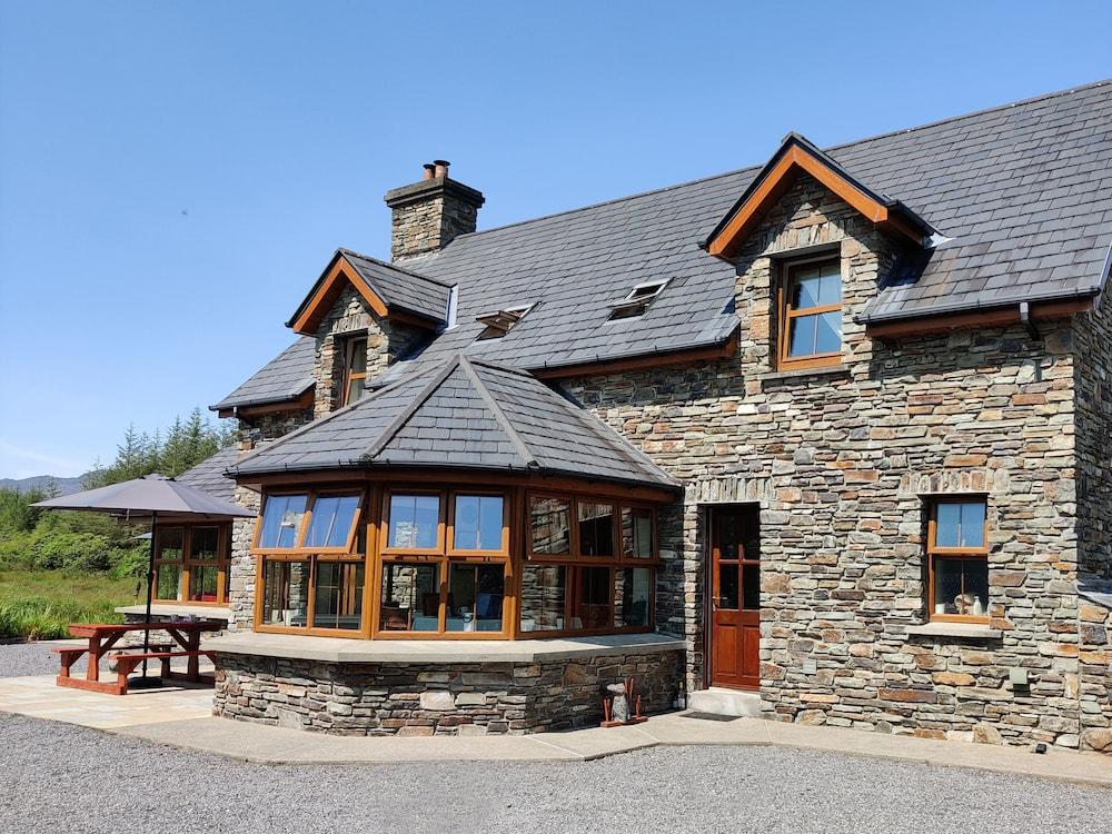 Alaind Lodges Featured Image