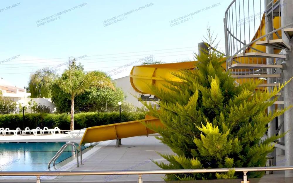 ستوديو ويذ بول فيو آت لونج بيتش حمام سباحة