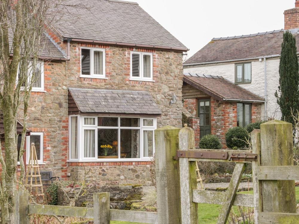 Curlew Cottage