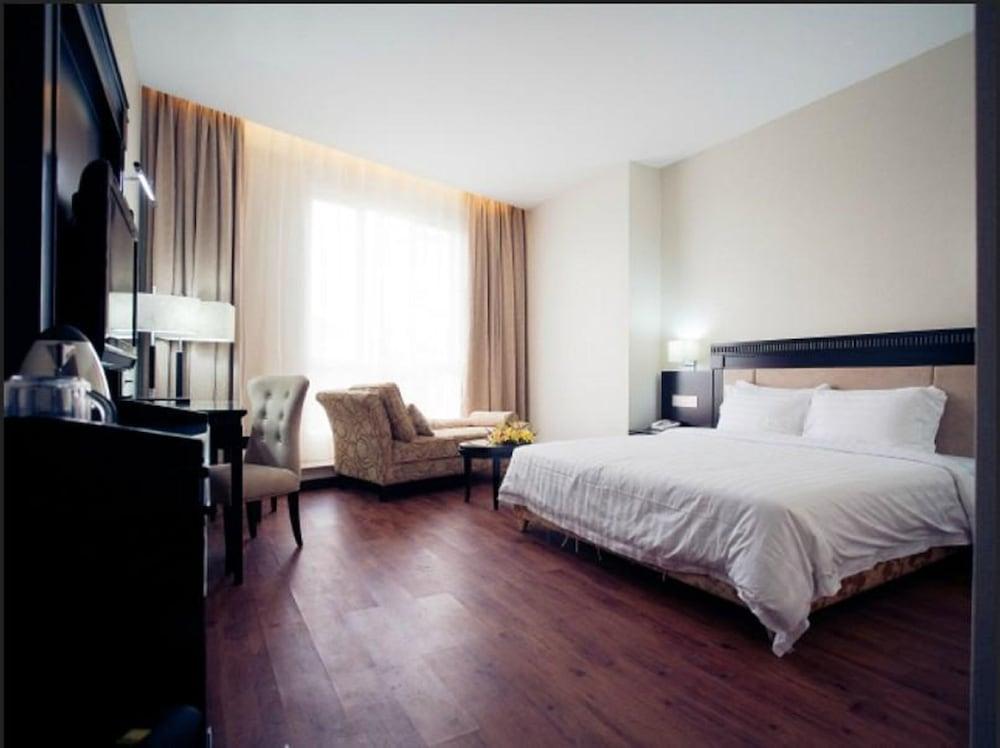 هوتل إس دامانسارا