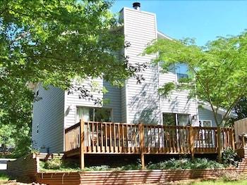 Tribesman Resort Exterior