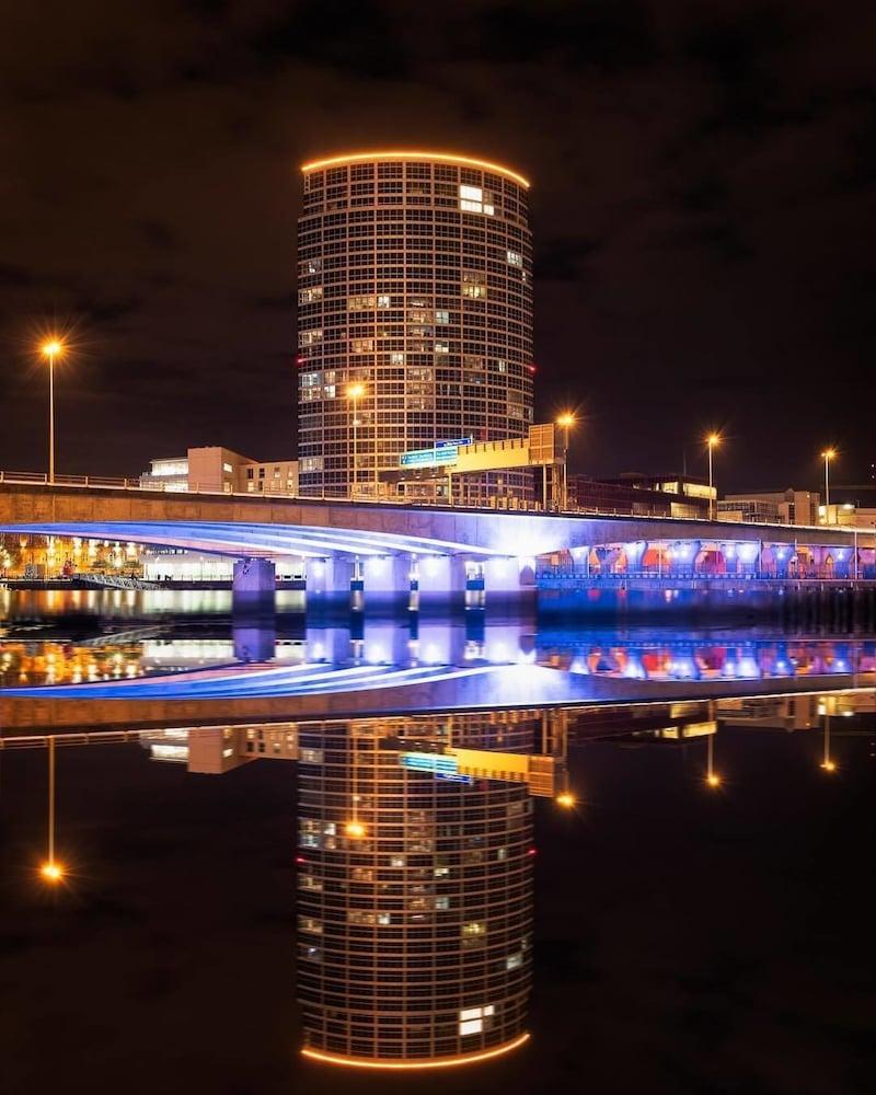 Dream Apartments - The Obel Building