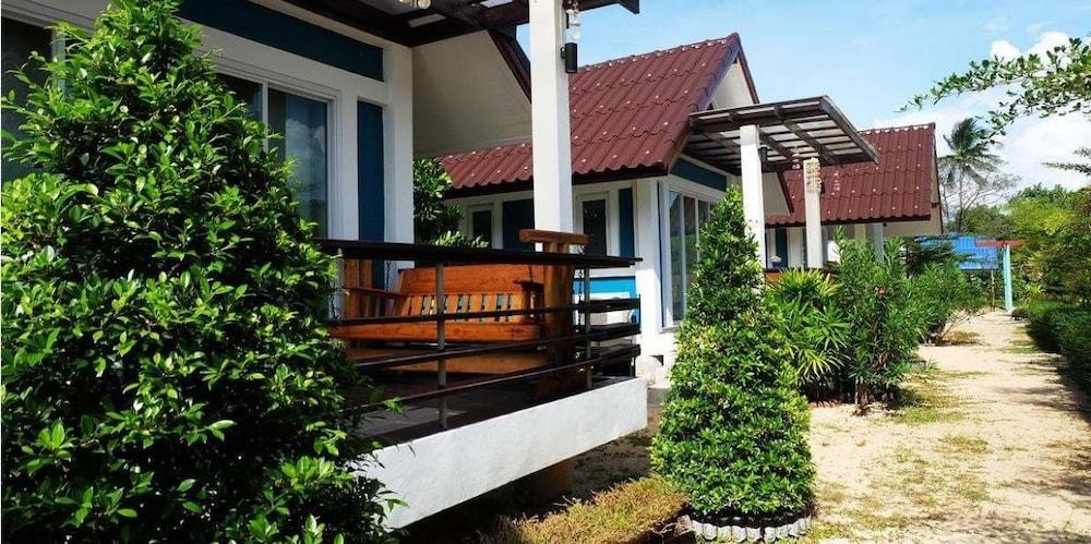 Nithiporn Resort Exterior