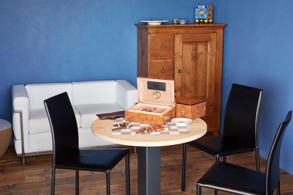 بوتيك هوتل أوتشي سيلفاتيتشي داخلي