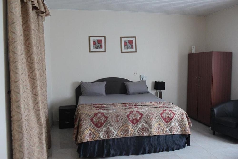 White Stone Lodge