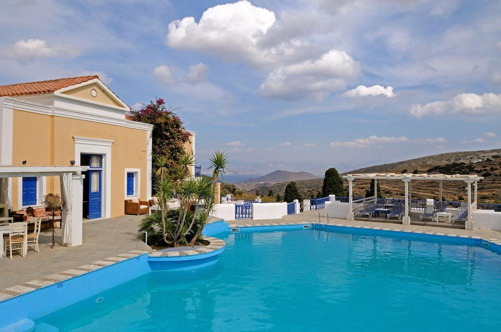 Lefkes Village