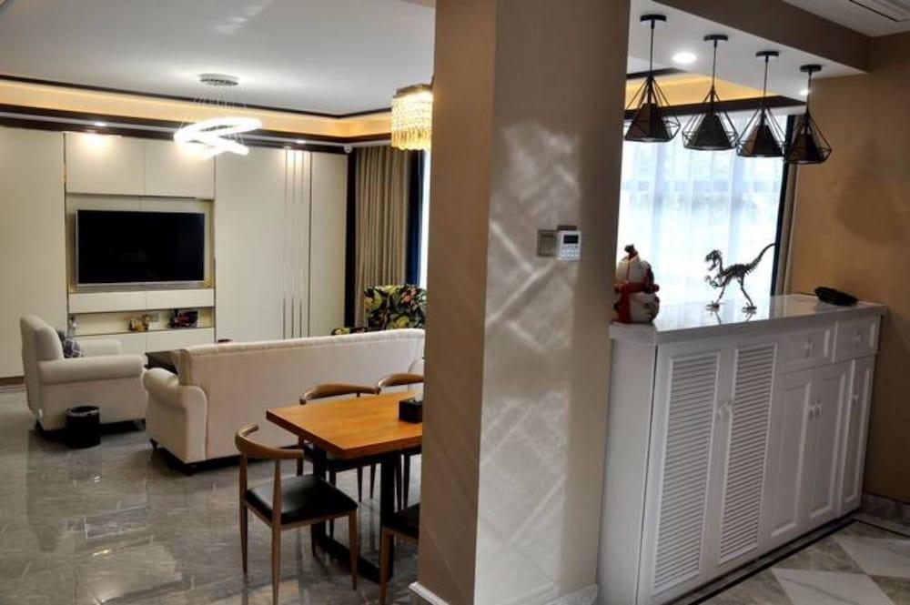 شانجهاي واي يو إن كيو آي فيلا داخلي