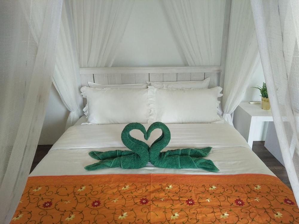 Bayu Lestari Island Resort Room