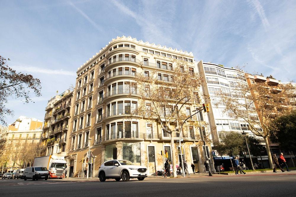 Occidental Diagonal 414 Exterior