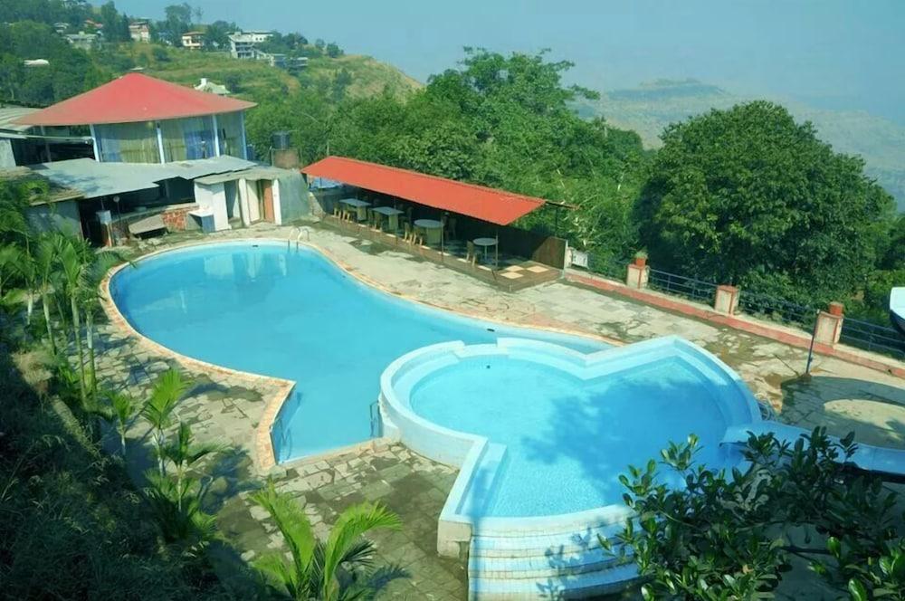 Mount Castle Resort