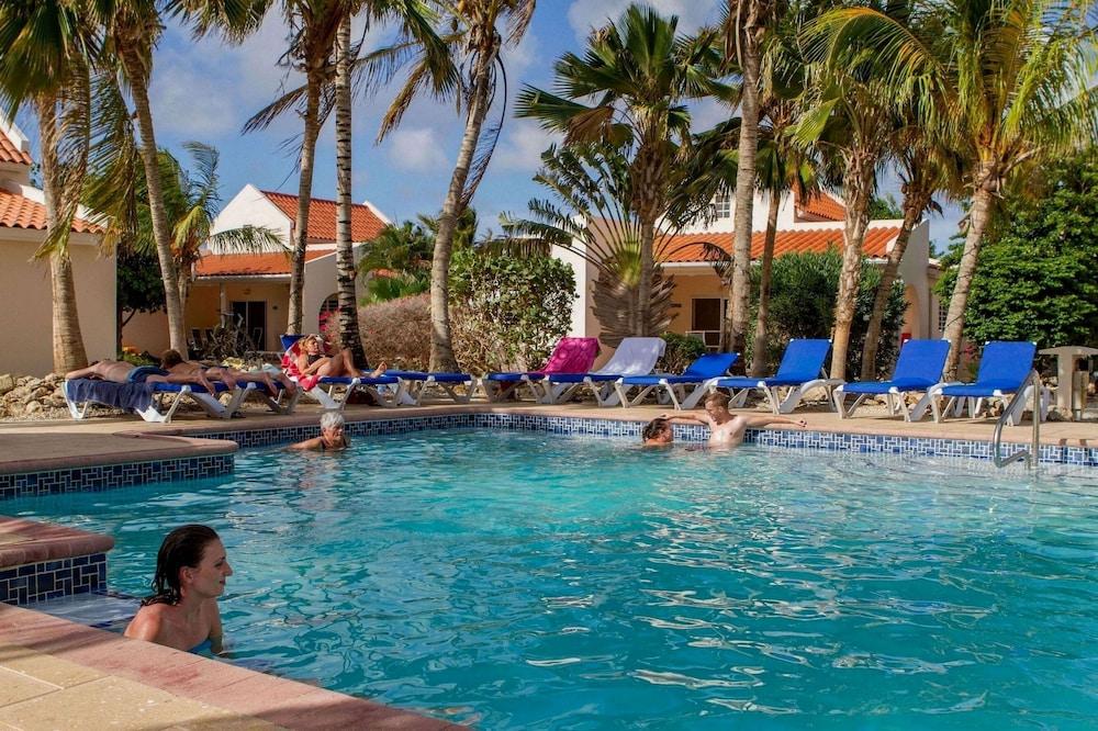 Hamlet Oasis Resort Exterior