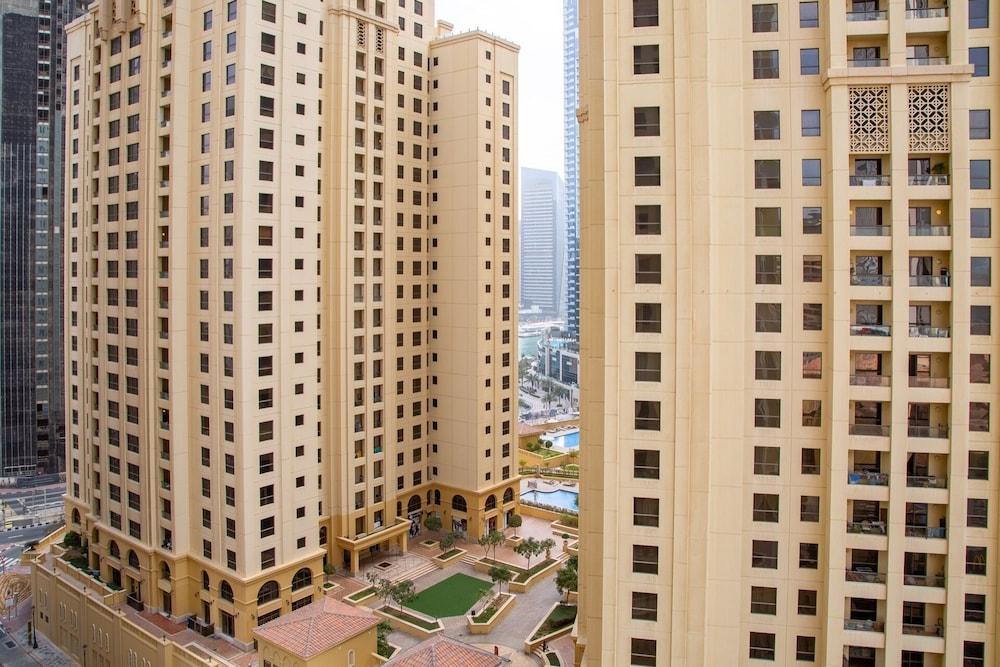 Simple Yet Elegant Studio Apartment in JBR Exterior