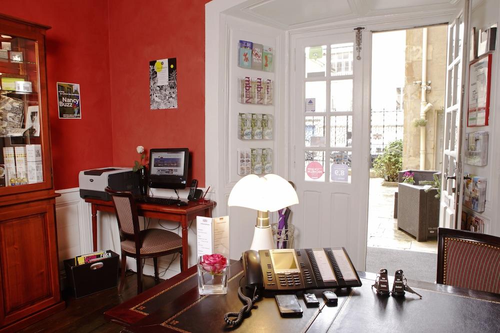 أوتل داوسونفيل