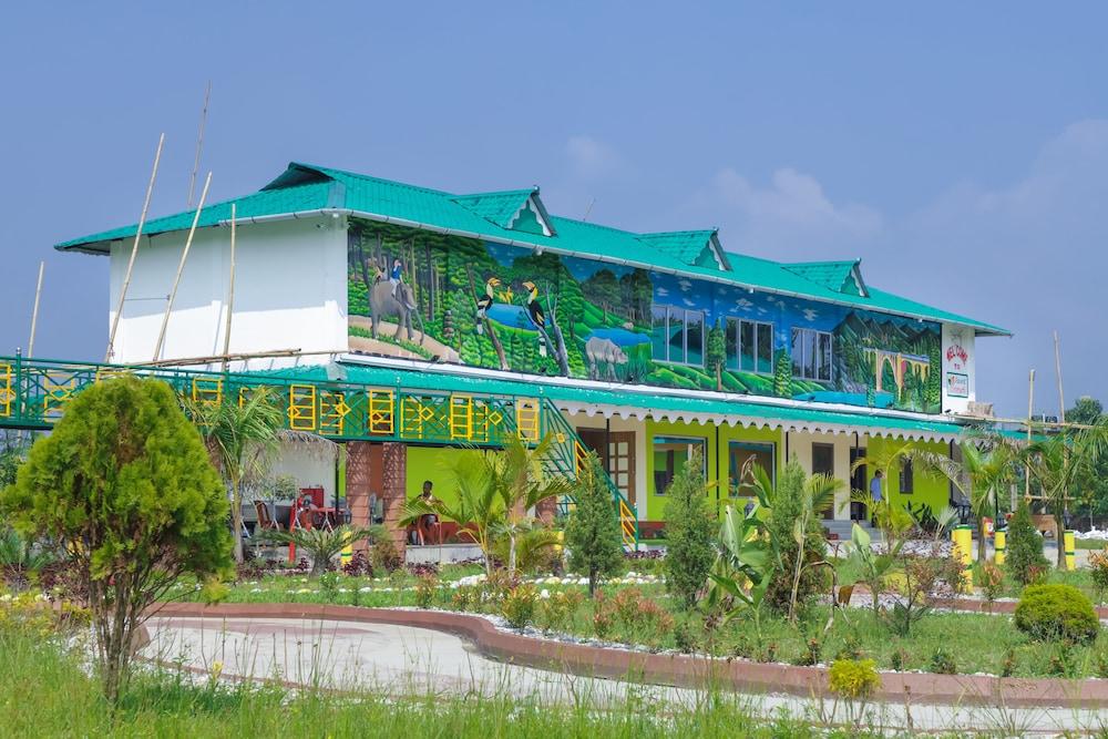 Resort Trimurti Featured Image