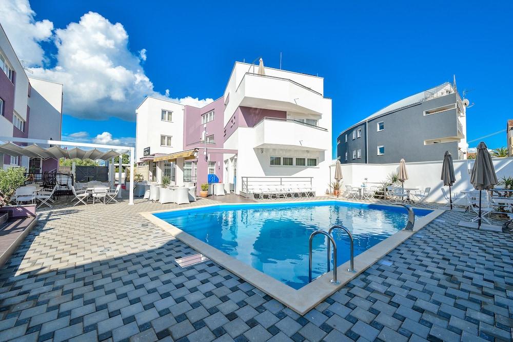 Hotel ZaDaR