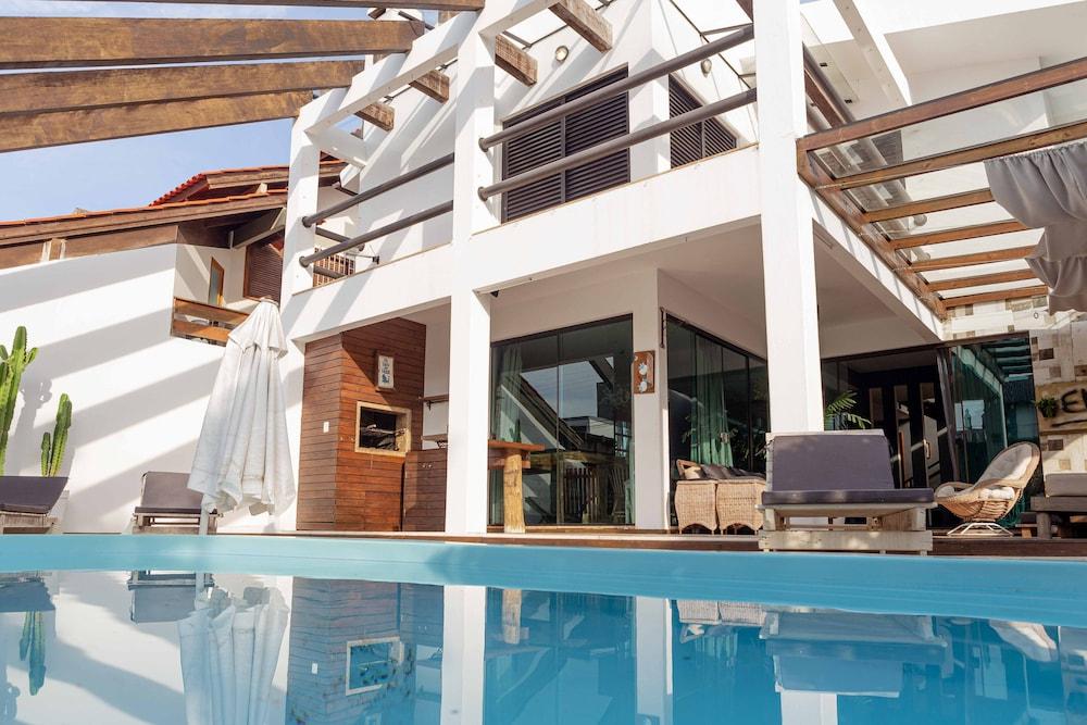 Casa de Luxo em Jurerê Internacional