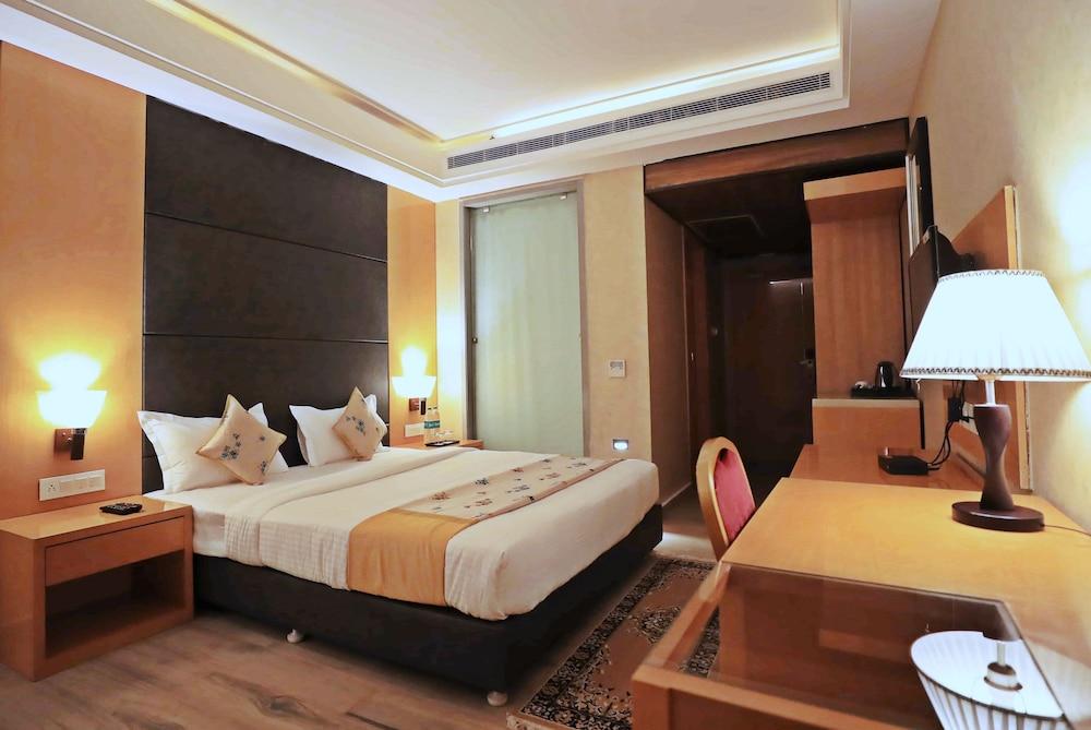 Bindiram By ShriGo Hotels Room