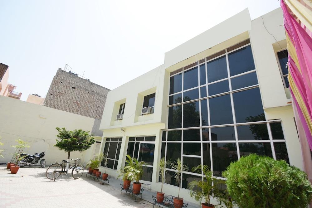 أو واي أو 37159 هوتل تانفير المنطقة الخارجية
