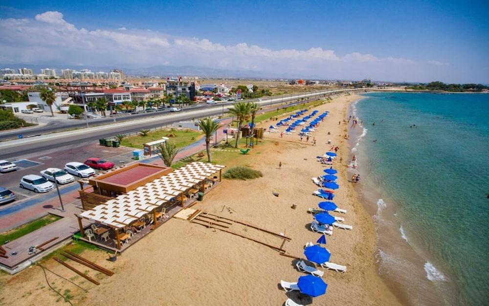 ستوديو ويذ بول فيو آت لونج بيتش الشاطئ