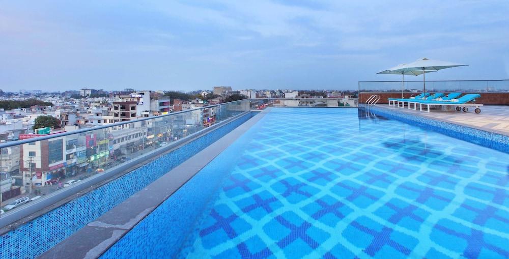 Lemon Tree Hotel Amritsar Featured Image