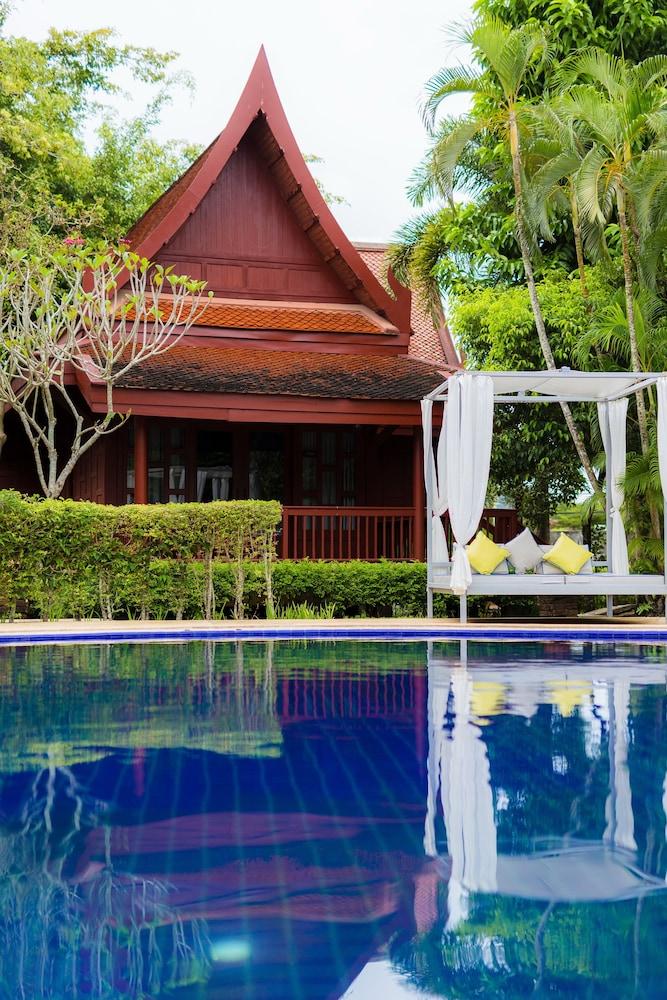 Ma Doo Bua Phuket (มาดูบัวภูเก็ต) Exterior