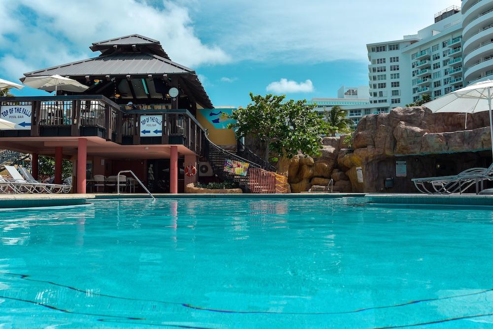 Alexander by Design Suites Waterslide