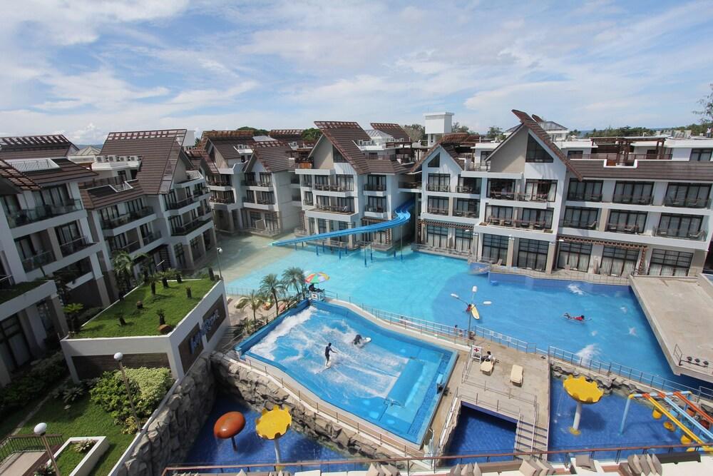 Crown Regency Resort & Convention Center Waterslide