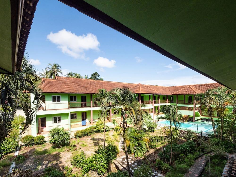 Alysia Spring Resort Exterior