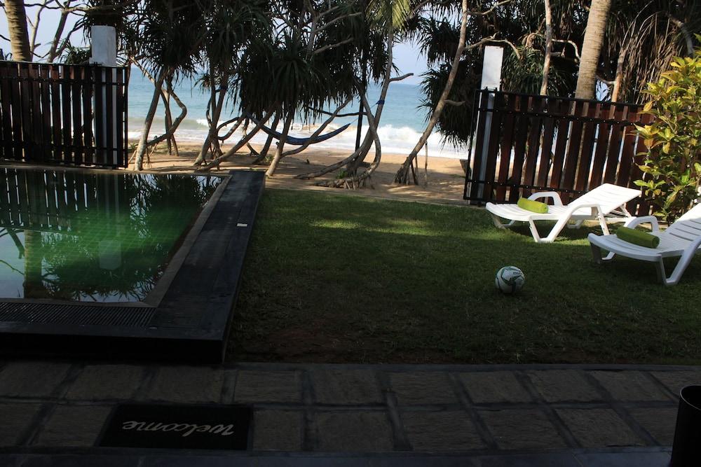 Villa 948 Beach Front with Pool Featured Image