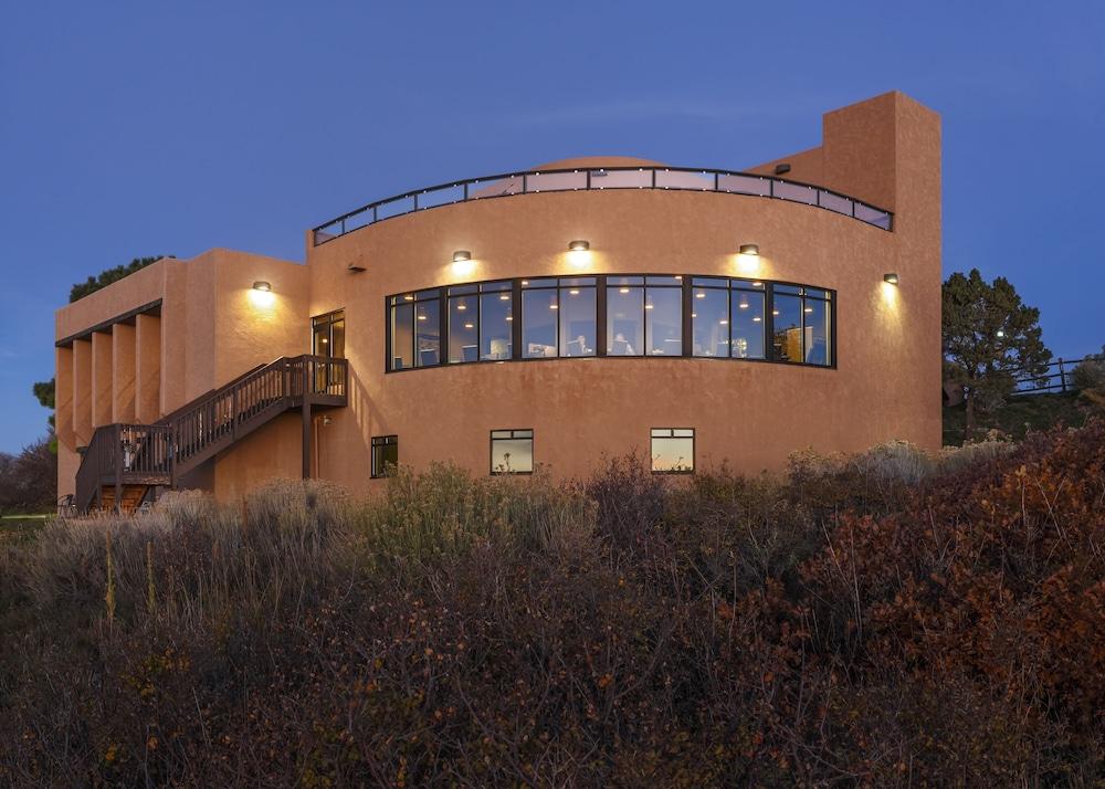 Far View Lodge Exterior