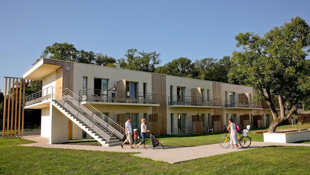 LOGIS L'Orée du Bois Exterior