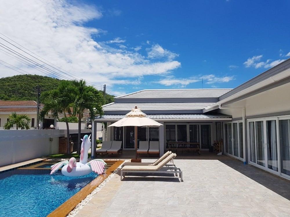 Punika Pool Villa Hua Hin