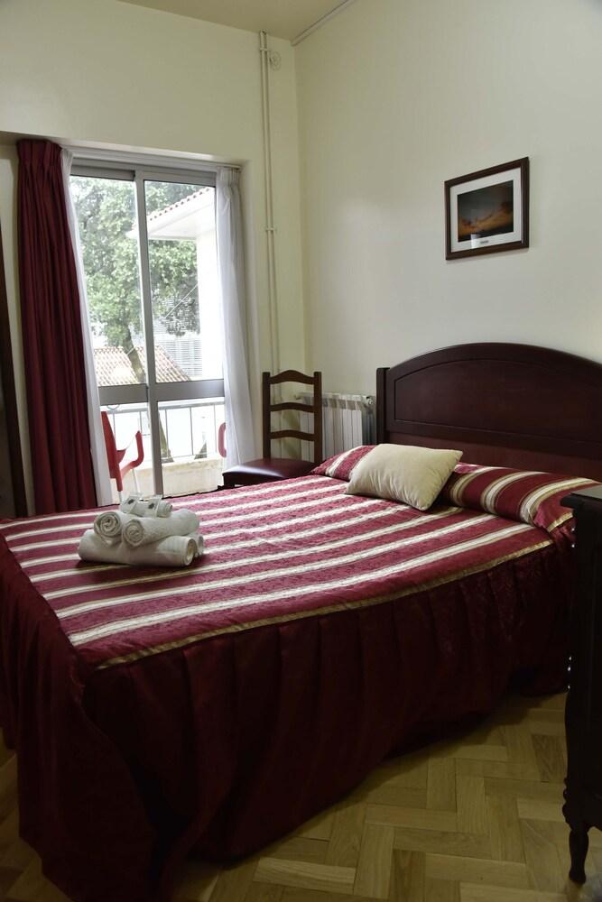 Residência Silva Room