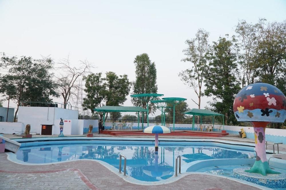 Neel kanth Motels & Hotel