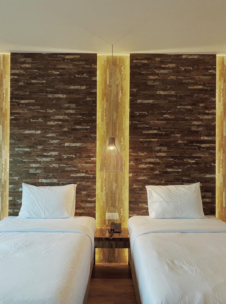 Paradise by CaLia Tarakan Room