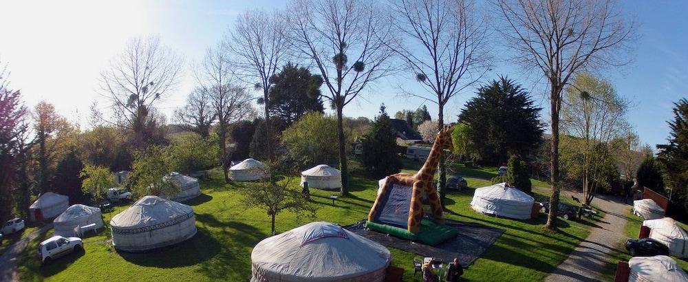 Le Village de Yourtes