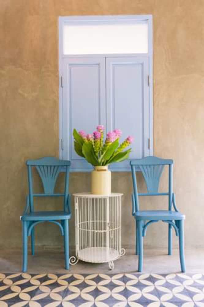 Pomelo Amphawa The Local Residence Interior