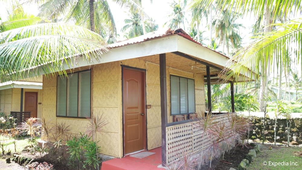 Caves Dive Resort Exterior