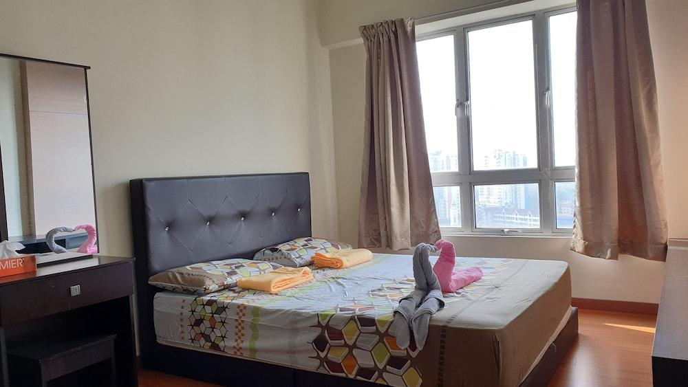 Zenith Suite Residence Room