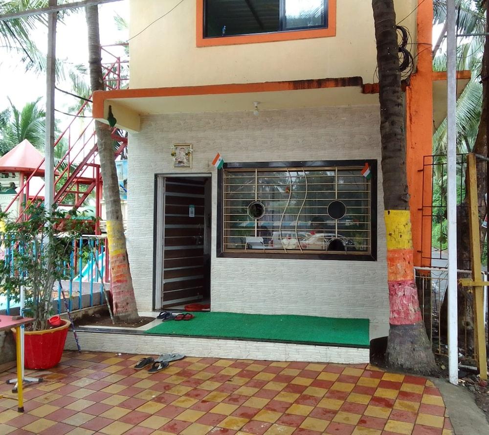 مانثان بيتش ريزورت الردهة