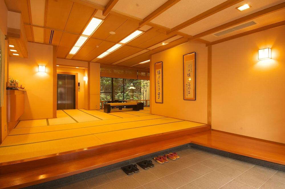 شيبو أونسين إيتشينويو كاتي الفندق من الداخل