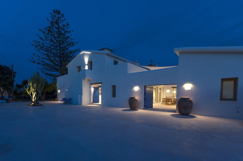 Boho Suites Denia Featured Image