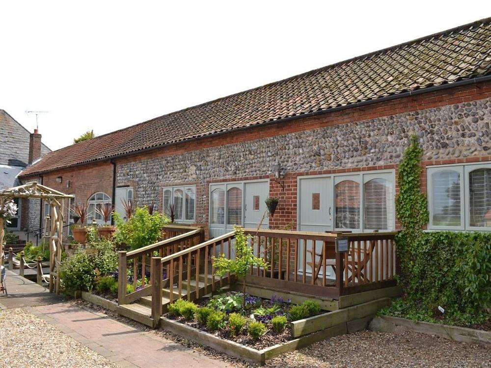 The Barns at Thorpe Market Exterior