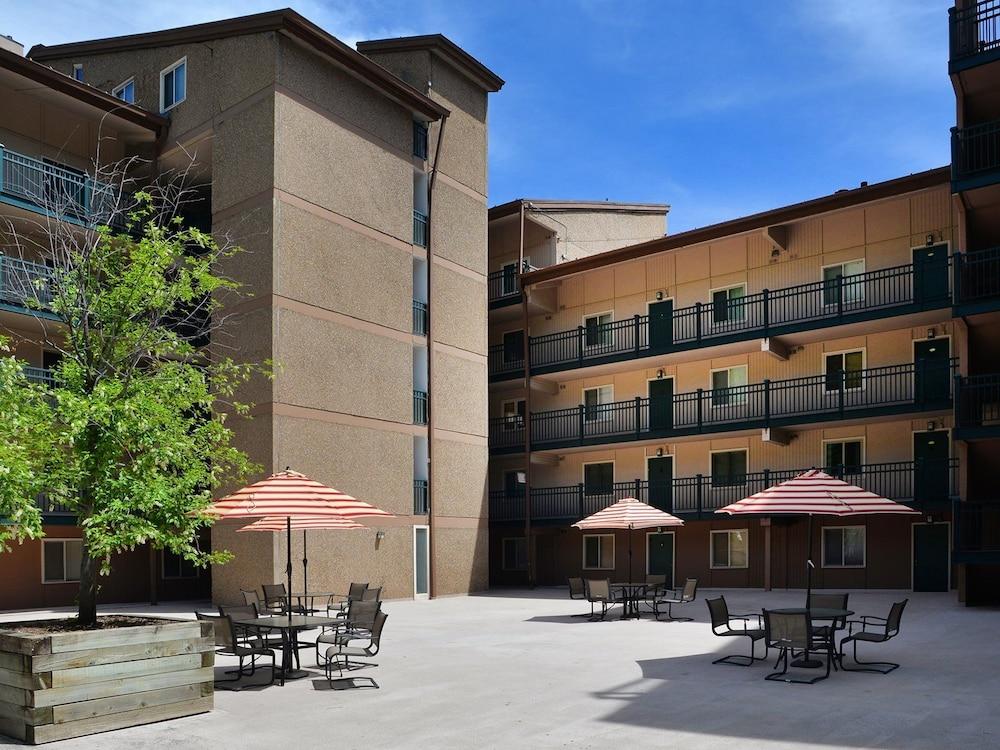 Vantage Point Condo 601 Exterior