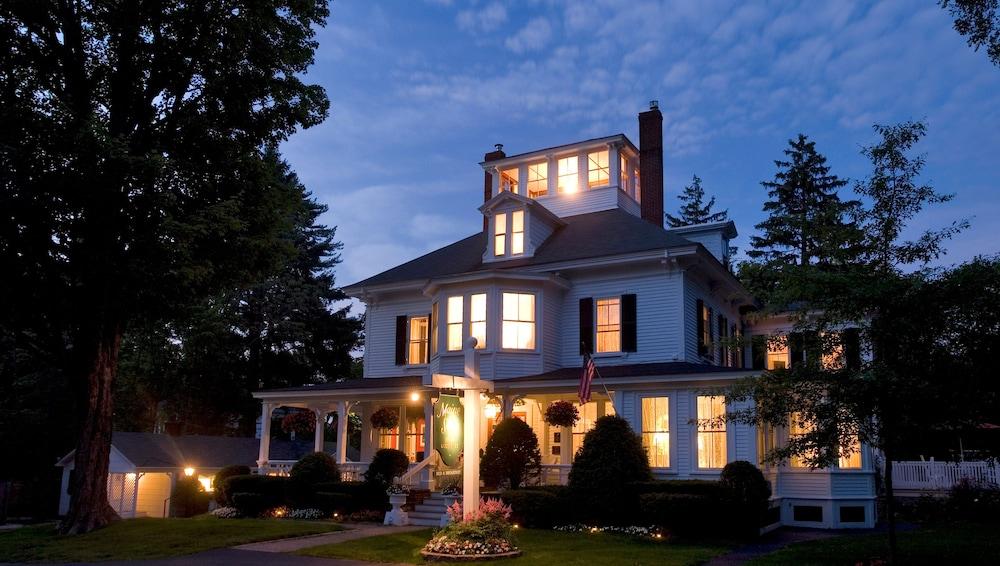 Maine Stay Inn & Cottages